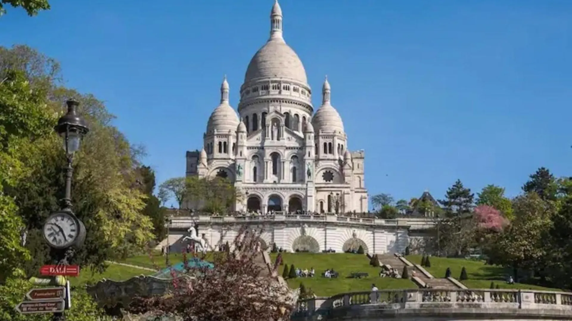 Apartment Cocon Parisien - Montmartre & Metro 13 & 14 *