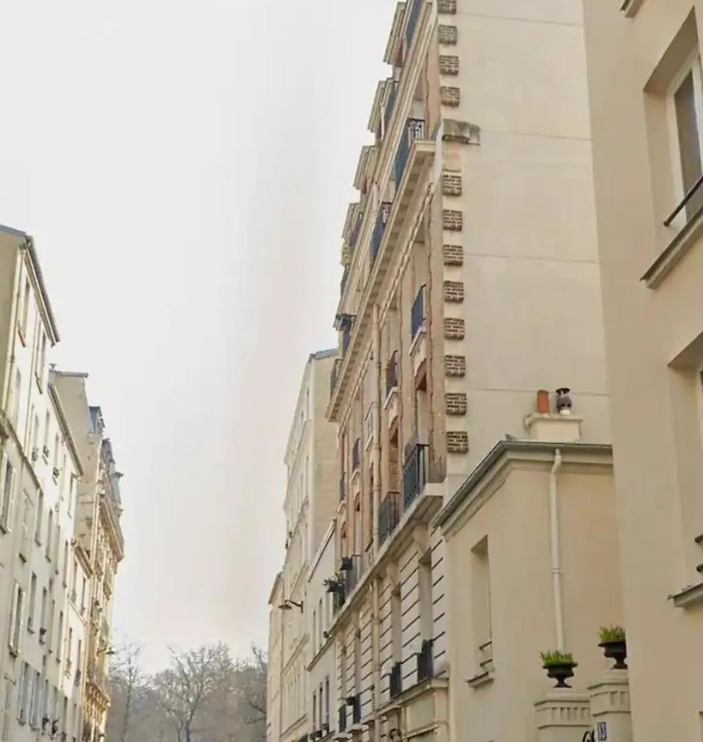 Apartamento Cocon Parisien - Montmartre & Metro 13 & 14 *