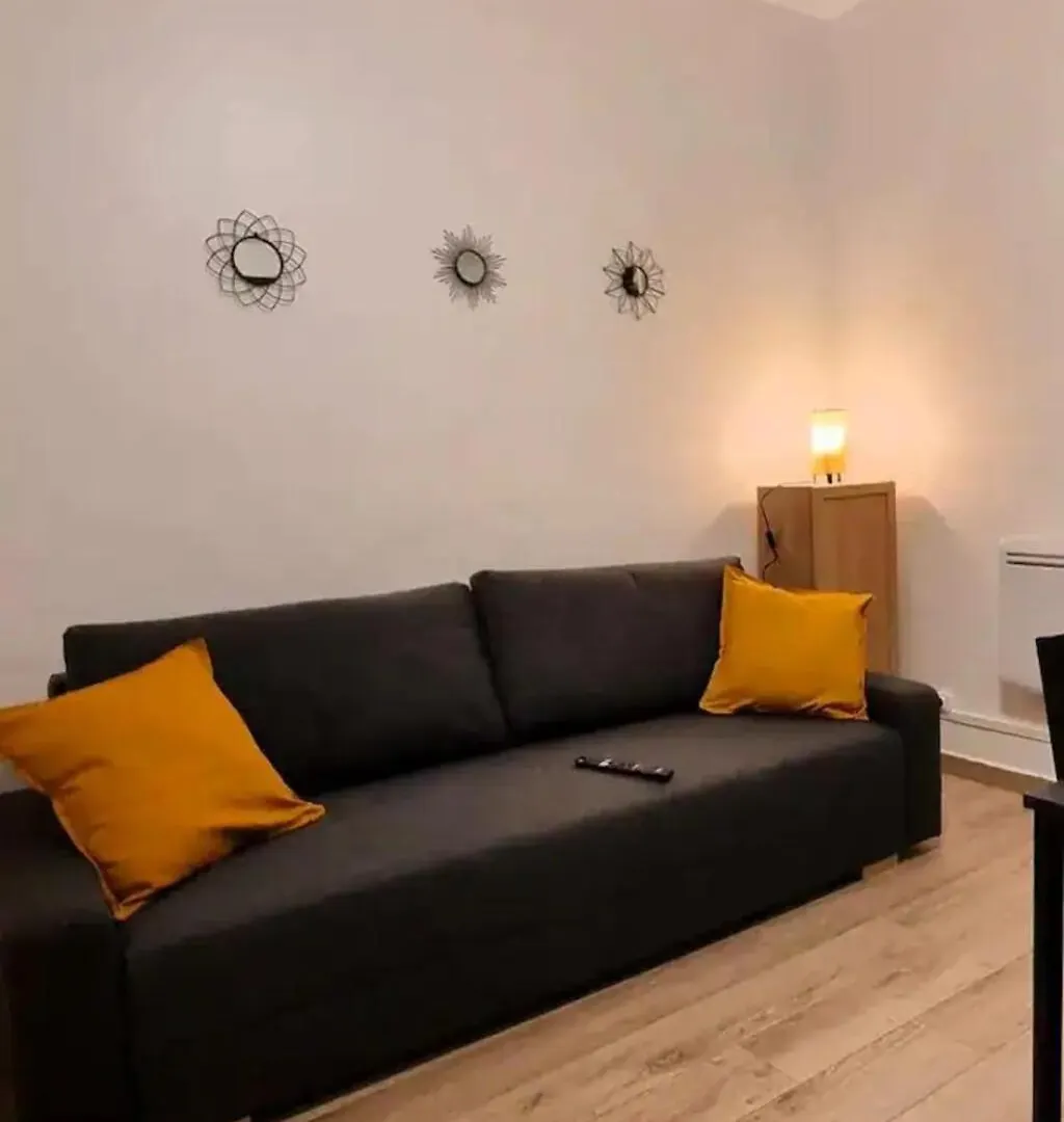 Apartment Cocon Parisien - Montmartre & Metro 13 & 14