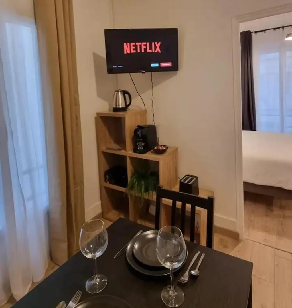 Cocon Parisien - Montmartre & Metro 13 & 14 Apartamento